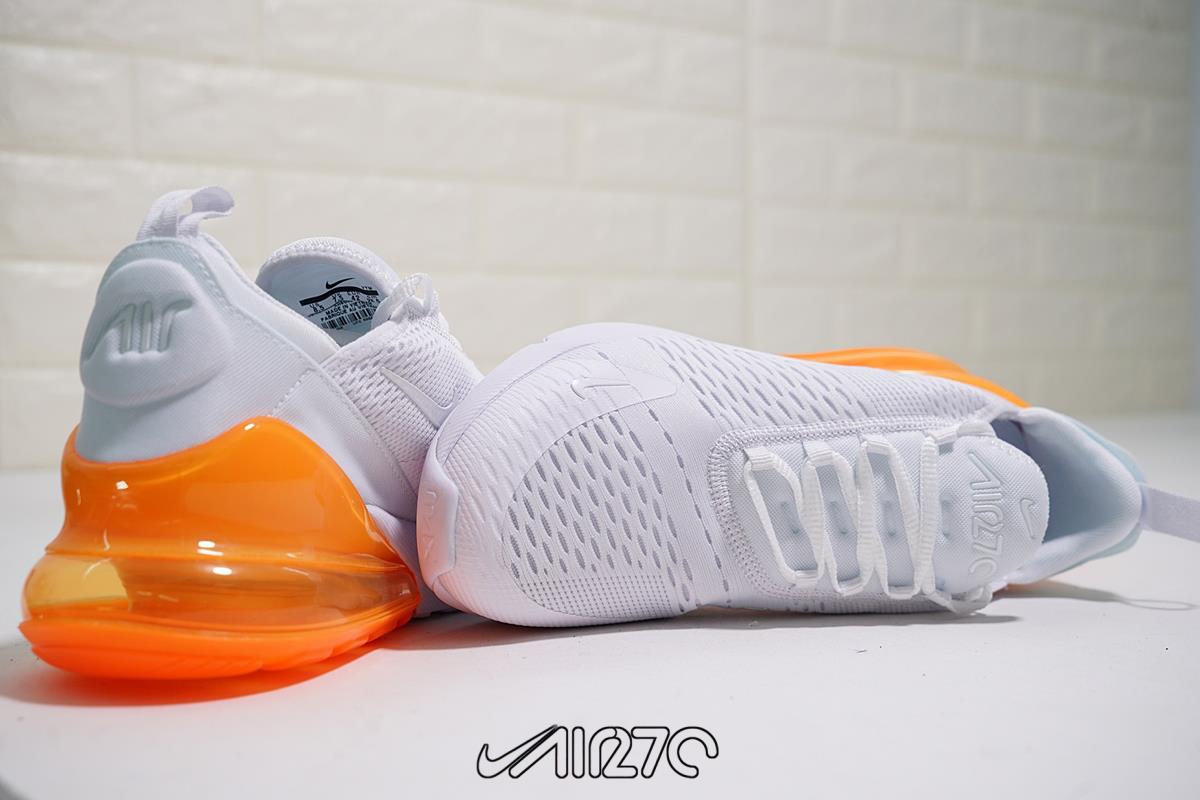 Найки на баллонах. Nike Air Max 270 White Orange. Nike Air Max 270 бело оранжевые. Найк АИР Макс 270 оранжевые. Nike Air Max 270 React White Orange.