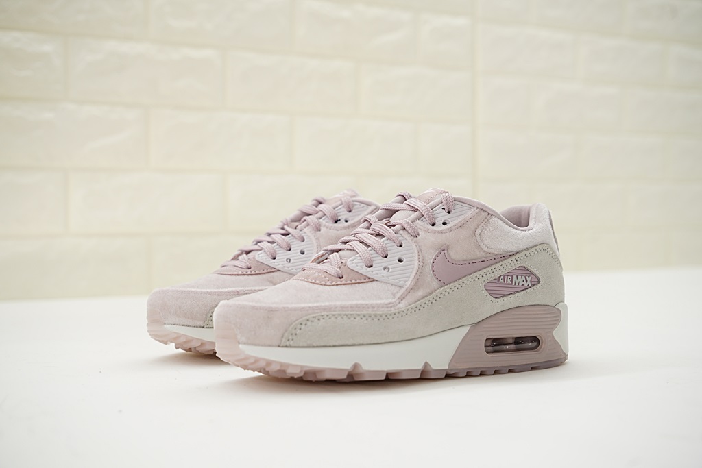 nike air max 90 velvet trainers in rose