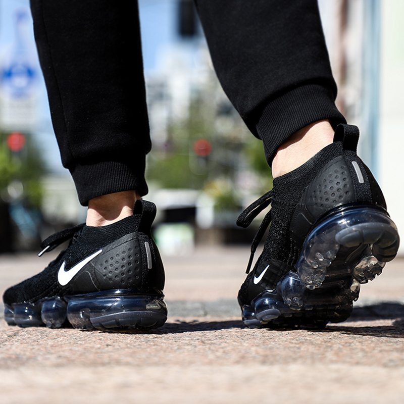 Nike Air VaporMax Flyknit 2.0 Black and White Running Shoes