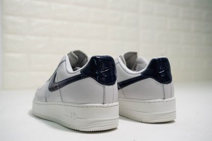 Nike Air Force 1 07 Low White Grey heel