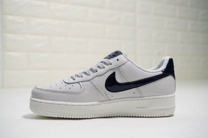 Nike Air Force 1 07 Low White Grey sneaker