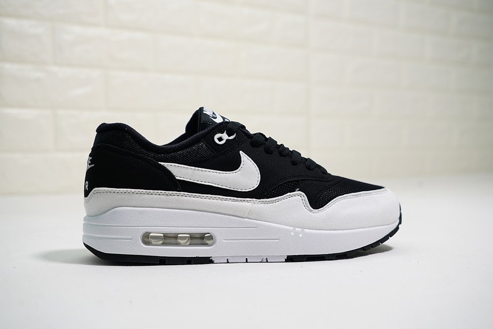 nike air max 1 black and white womens