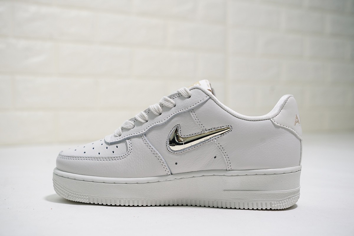 air force ones silver swoosh