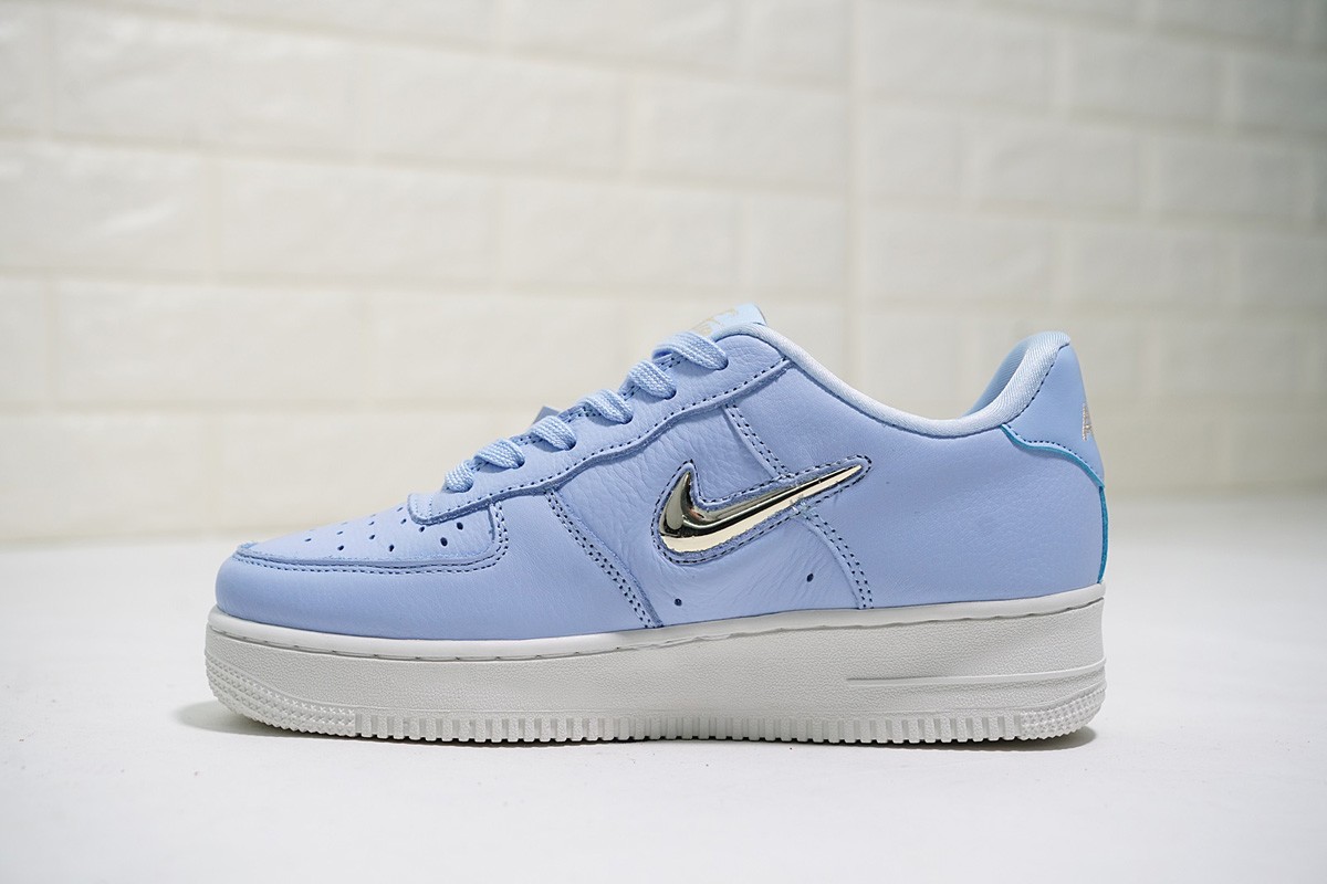 Jewel-Swoosh Nike Air Force 1 LX Low Royal Tint