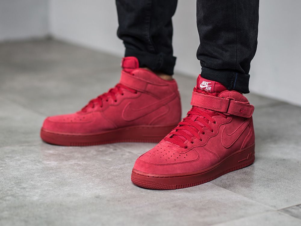 Nike Air Force 1 Mid 07 Suede Gym Red on feet