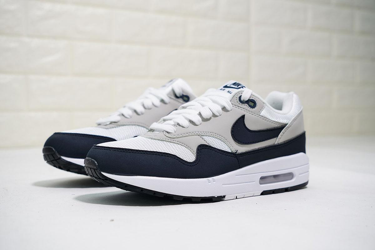 air max 1 black white grey