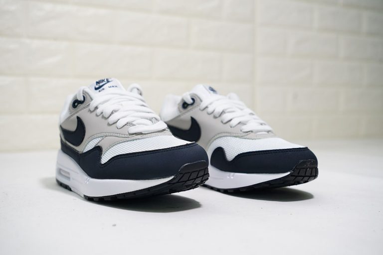 nike air max sc white obsidian