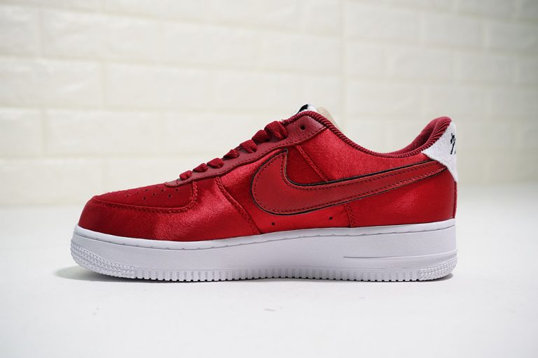 nike air force 1 crushed velvet