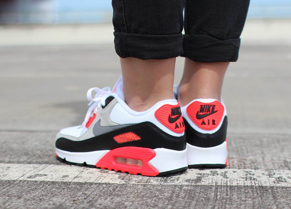 air max 90 infrared og on feet