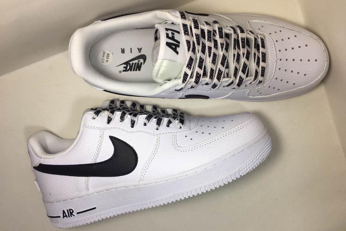 Как отличить форсы. Air Force 1'07 lv8 White. Nike Air Force 1 Low 07 lv8 White / Black. Найк АИР Форс НБА. Nike Force 1 оригинал.