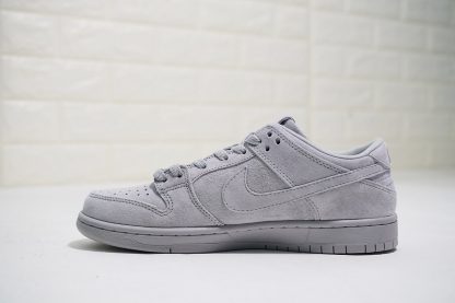 Nike SB Zoom Low x Reigning Champ grey suede