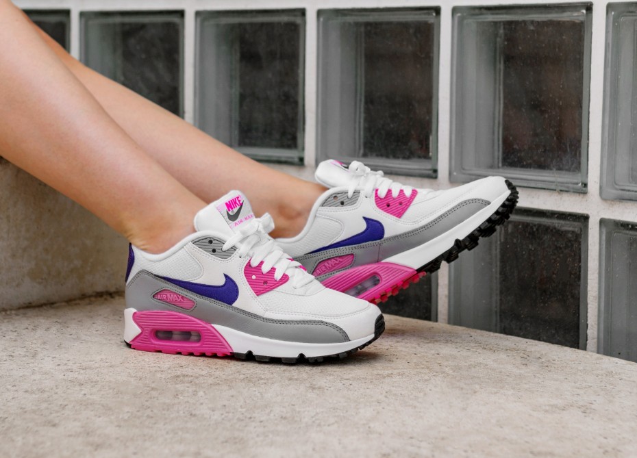 women Nike Air Max 90 Laser Pink on feet