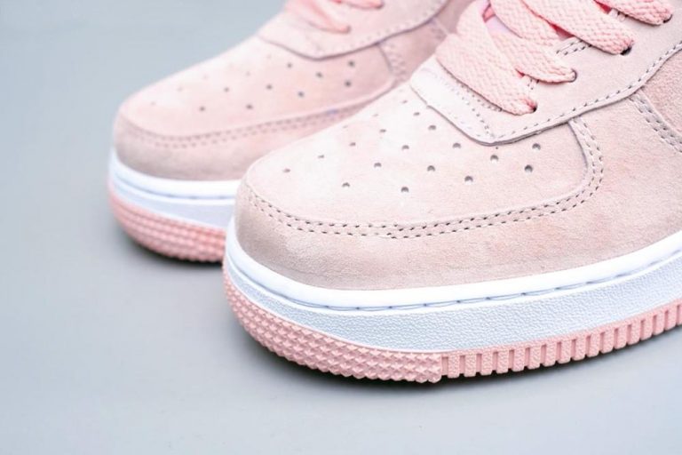 smiley face air force 1s