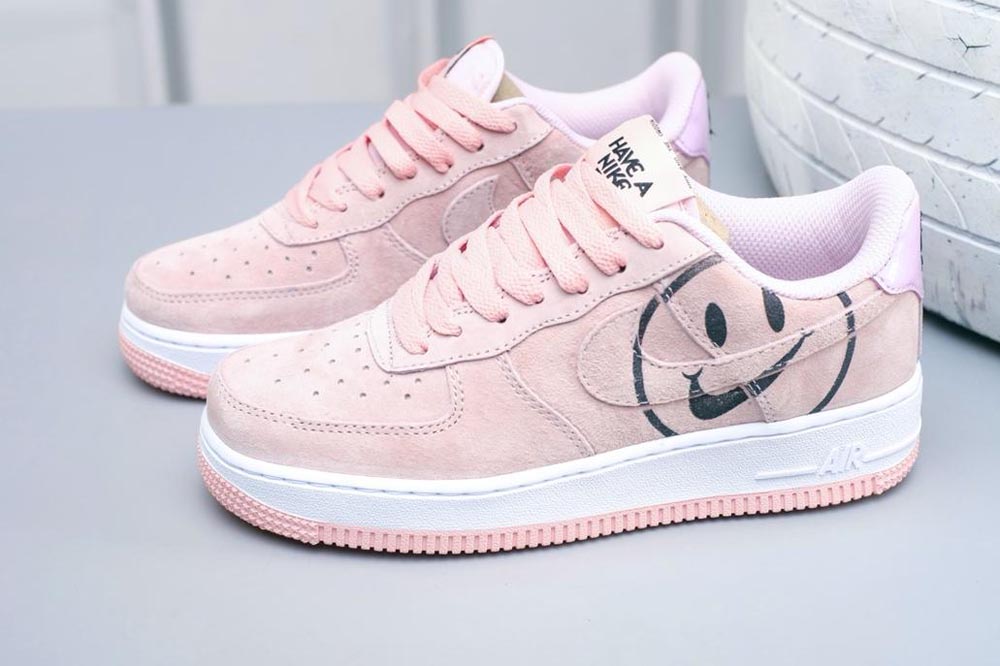 pink smiley face air force 1
