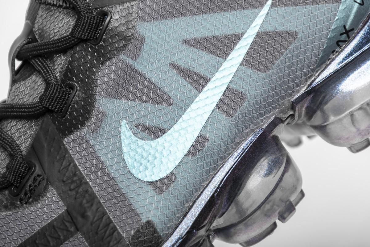 Nike Air VaporMax V.M. 2019 Black Laser swoosh