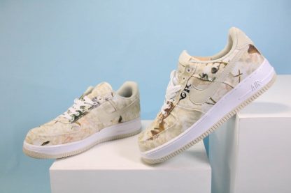 Nike Sportswear Air Force 1 07 L.V.8 3 SHOES