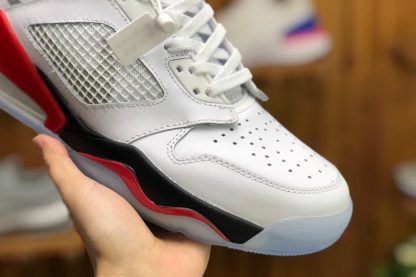 Jordan Mars 270 Fire Red toe