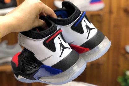 Jordan Mars 270 Top 3 jumpman logo