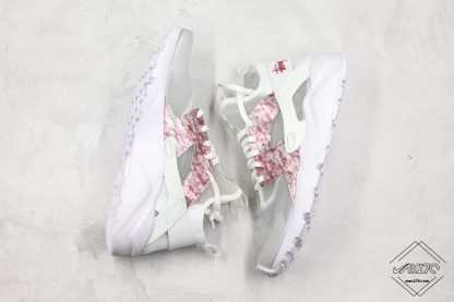 Nike Air Huarache 4 Run Suede Grey Pink-White shoes