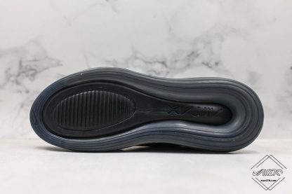 Nike Air Max 720 Throwback Future with Iridescent sole
