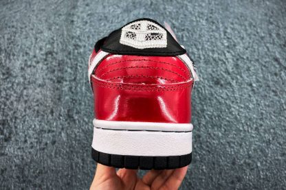 Nike Dunk SB Low Kuwahara Et White Varsity Red heel