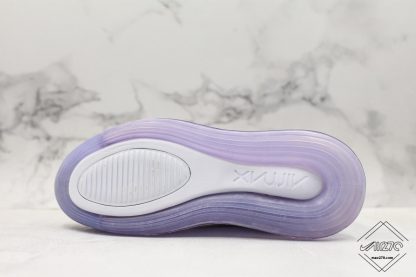 Wmns Air Max 720 Pure Platinum Oxygen Purple sole