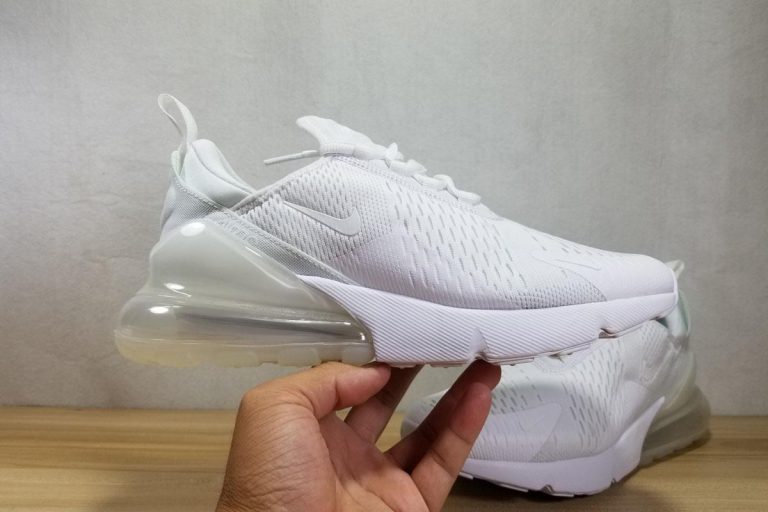 air max 270 triple white mens