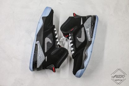 Jordan Mars 270 Black Metallic silver