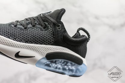 Nike Joyride Run Flyknit Oreo Black White pod beads