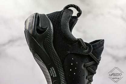 Nike Joyride Run Flyknit Triple Black close look