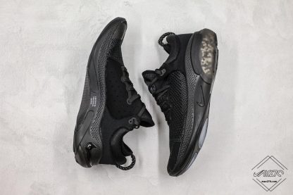 Nike Joyride Run Flyknit Triple Black sneaker