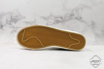 Womenss Nike Blazer Mid Vintage Suede Dusty Pink sole
