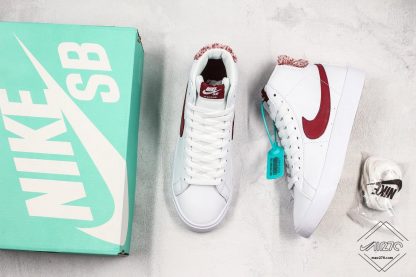 2019 Nike SB Blazer Team Red tongue