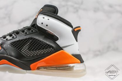 Jordan Mars 270 Shattered Backboard trainer