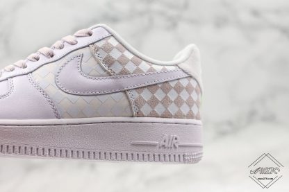 Nike Air Force 1 07 L.V. 8 1 Oxygen Purple heel