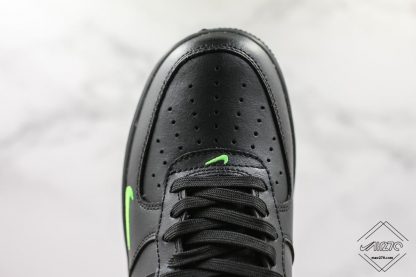 Nike Air Force 1 L.V.8 UL black toe