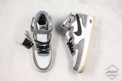 Nike Air Force 1 Mid White Grey Suede tongue