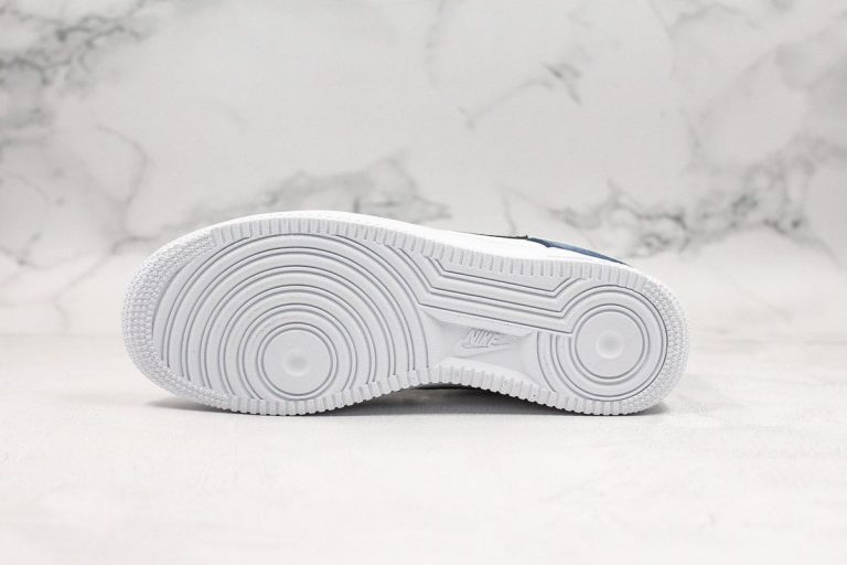 navy and white nike basketball shoes