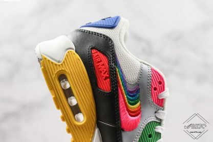 Nike Air Max 90 Be True close look