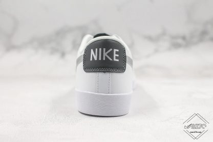 Nike Blazer Low LE White Silver black heel