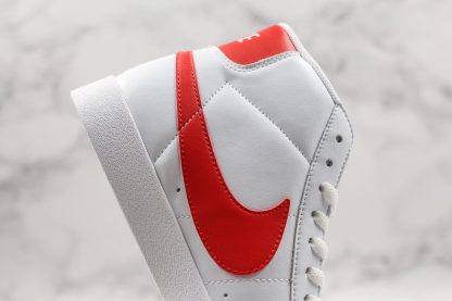 Nike Blazer Mid Vintage White Red panel
