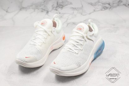 Nike Joyride Run Flyknit White Orange sneaker