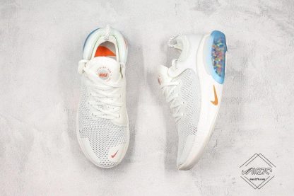 Nike Joyride Run Flyknit White Orange tongue