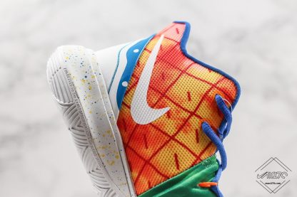 SpongeBob x Nike Kyrie 5 Pineapple House panel