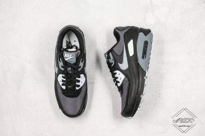 Air Max 90 Essential Black Wolf Grey tongue