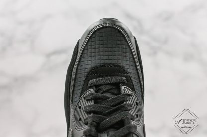 Air Max 90 Essential Black quilted-like pattern