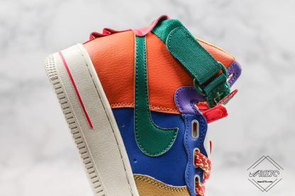 Nike Air Force 1 High Utility Force is Female green