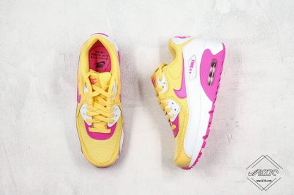 Nike WMNS Air Max 90 Topaz Gold yellow