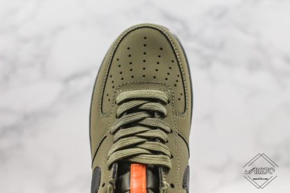 Medium Olive Nike Air Force 1 07 toe