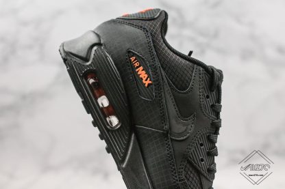 Air Max 90 Halloween Black Orange sole